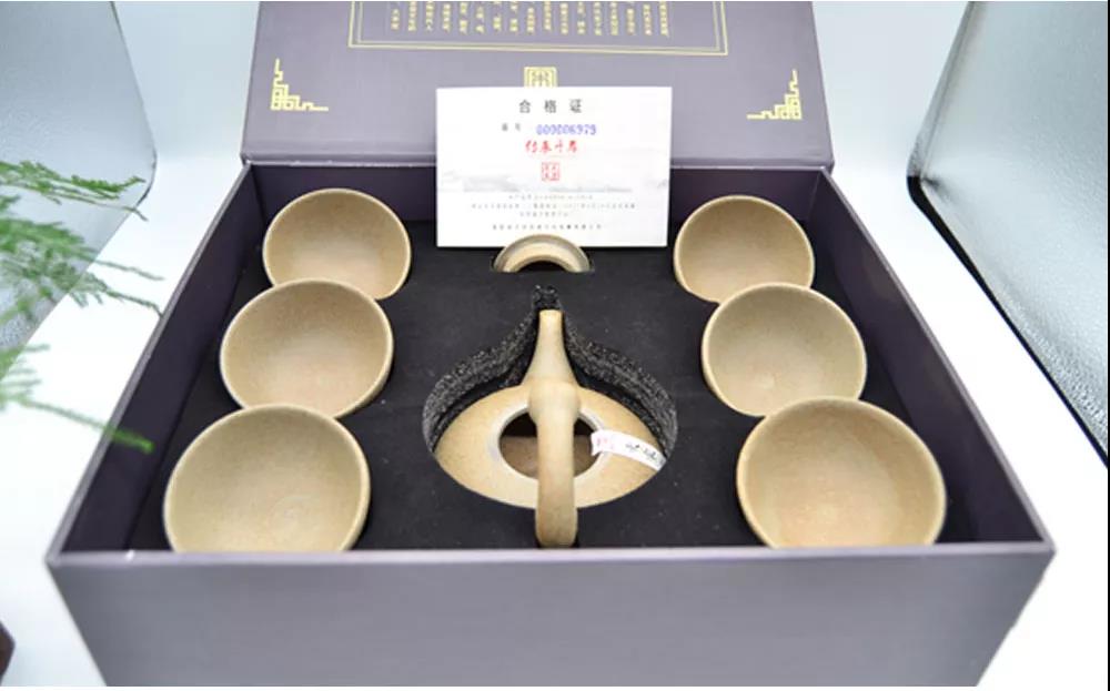 粗瓷茶具-包裝精美的大宋定窯茶具套裝“一枝獨(dú)秀”