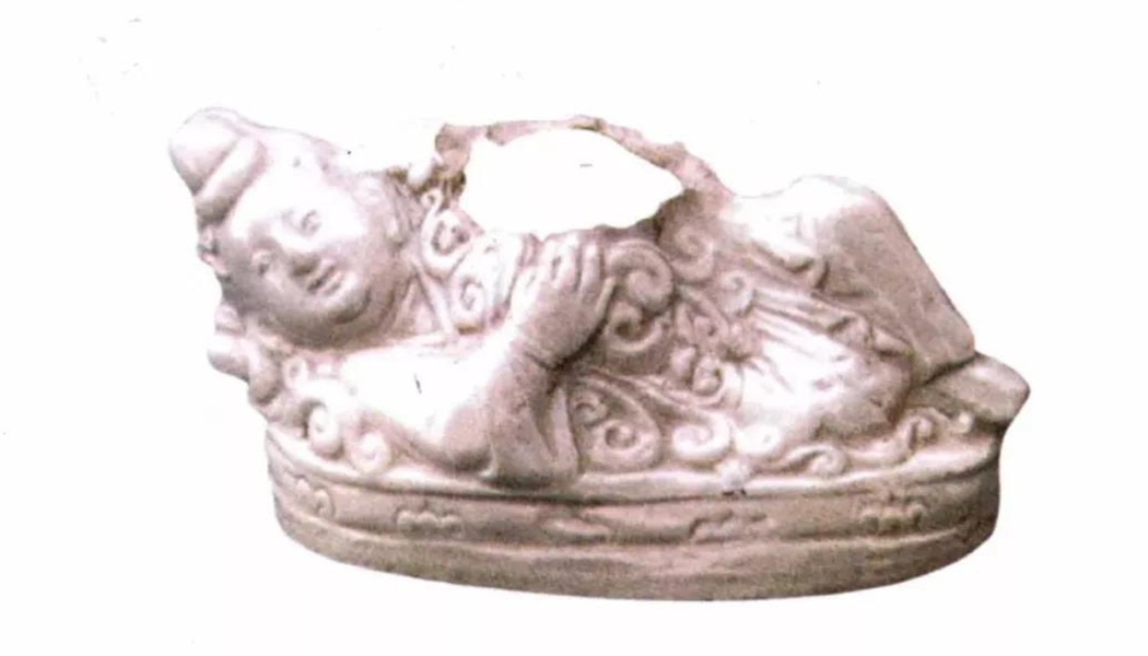 北宋定窯侍女枕，收藏在定州博物院